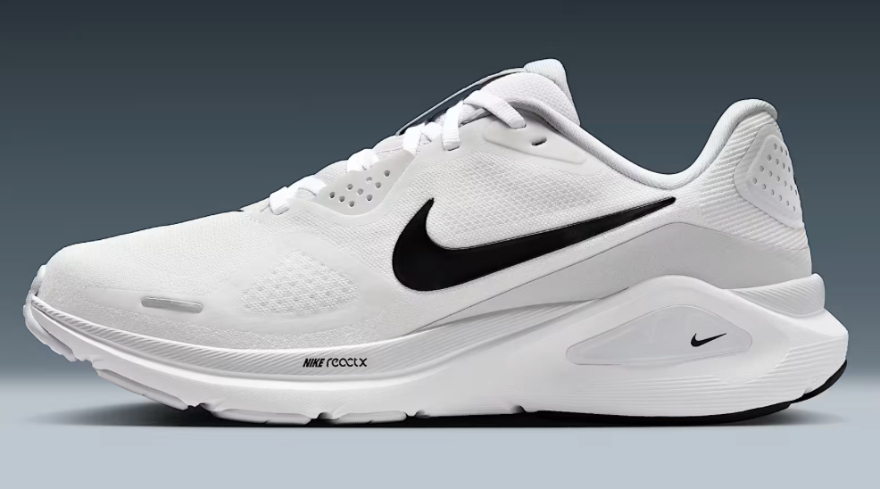 Women's Nike Structure 26