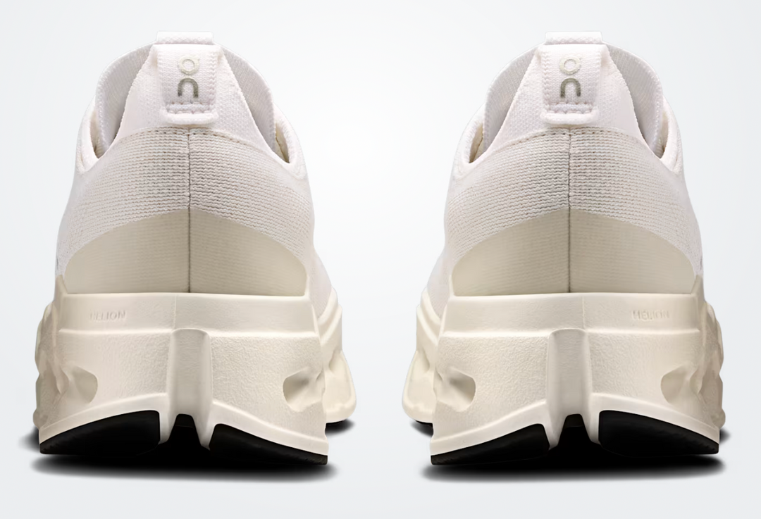 Women's On Cloudsurfer Max