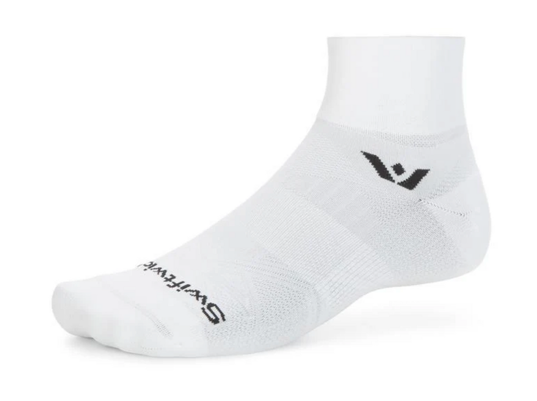 Swiftwick Aspire Quarter Crew Athletic Socks