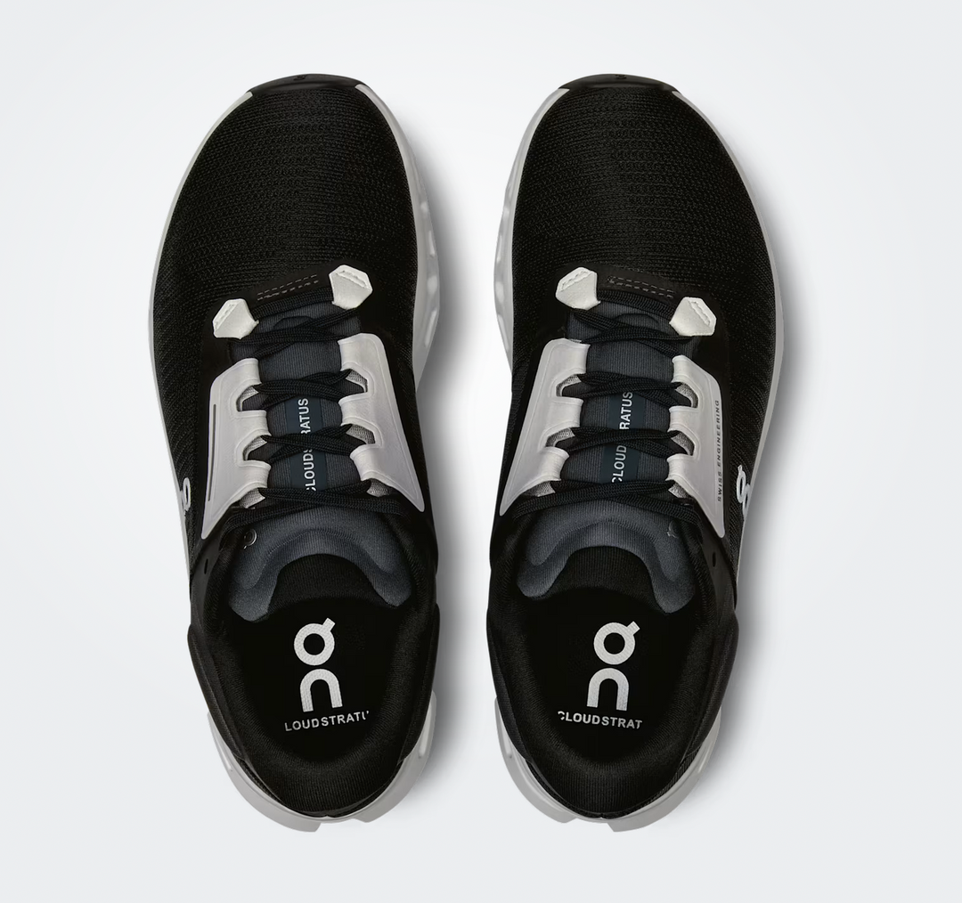 Women's On Cloudstratus 3