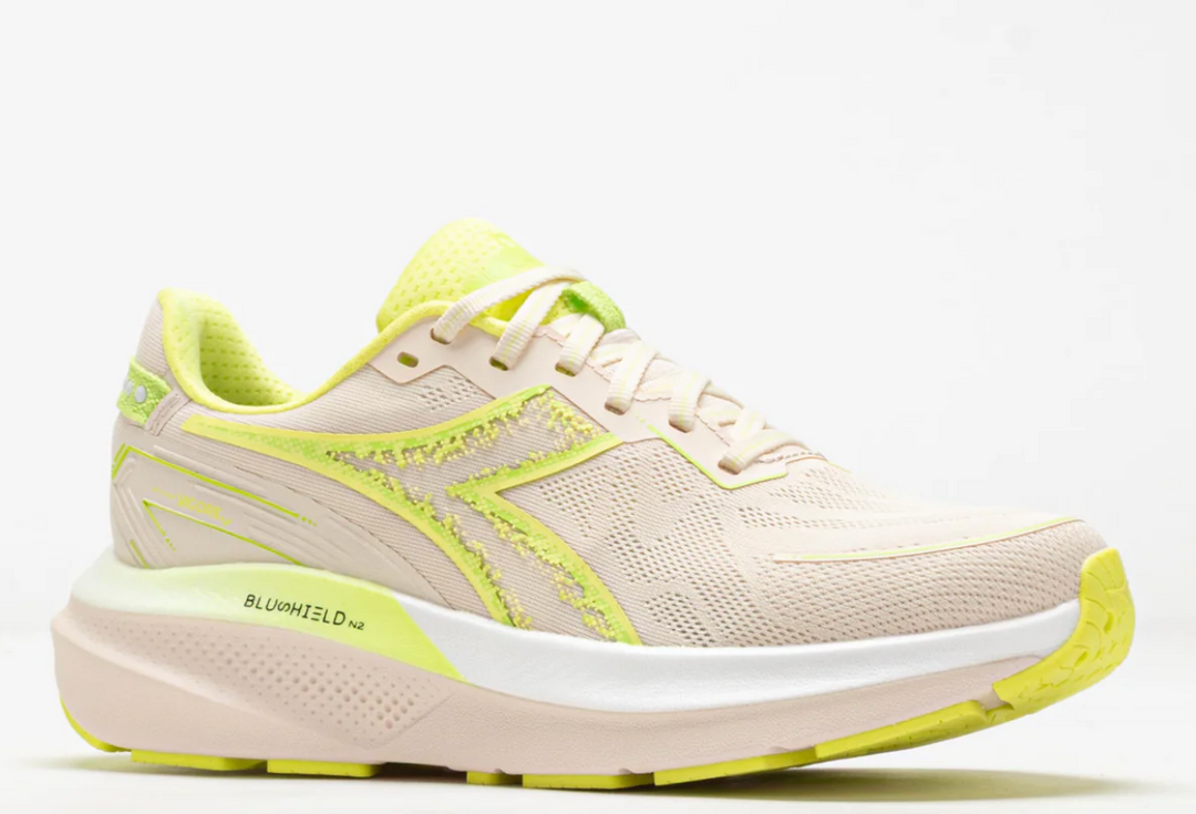 Women's Diadora Mythos Blushed Vigore V